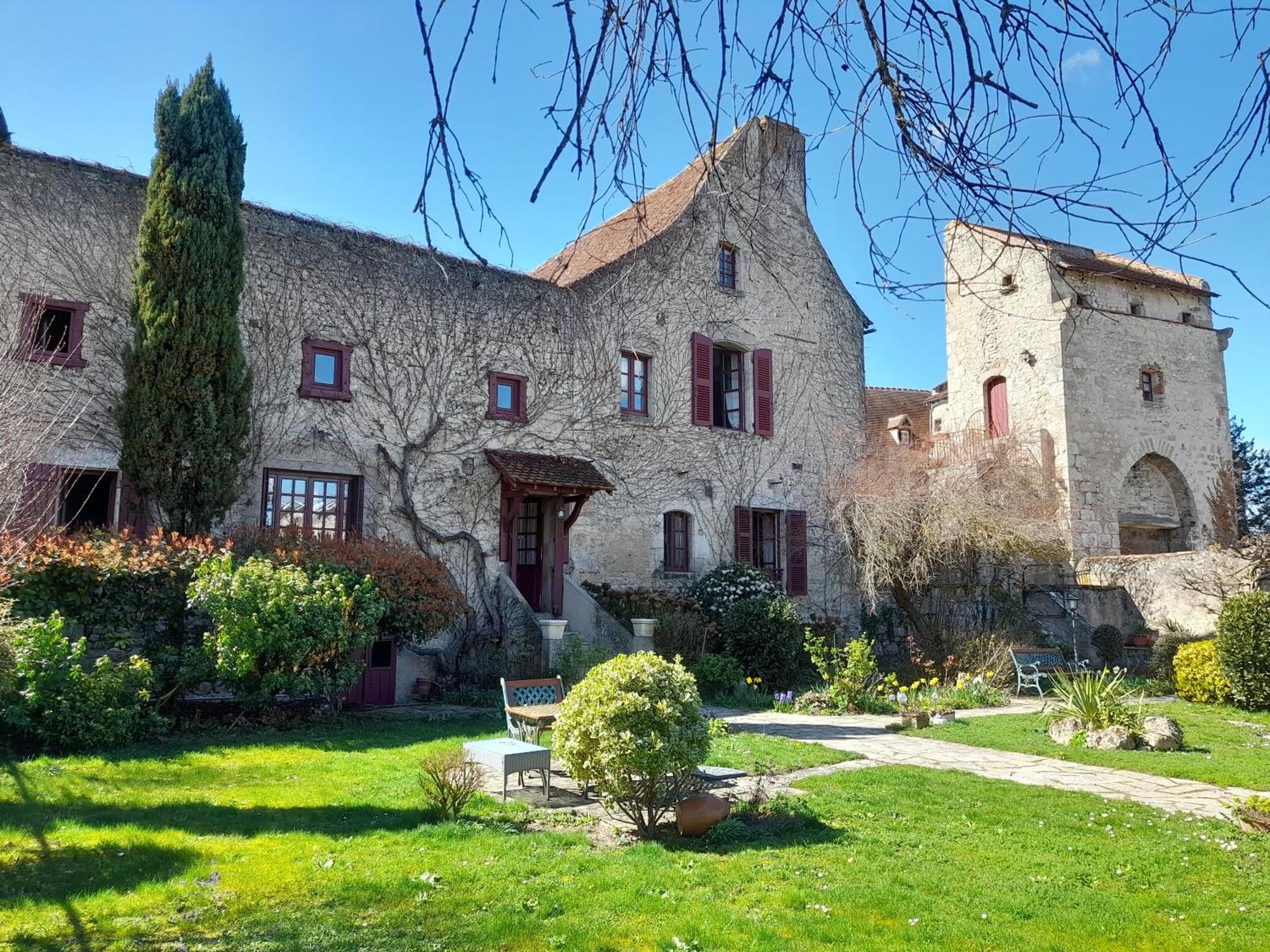 La Maison Du Prince De Conde Charroux-d'Allier Exterior photo