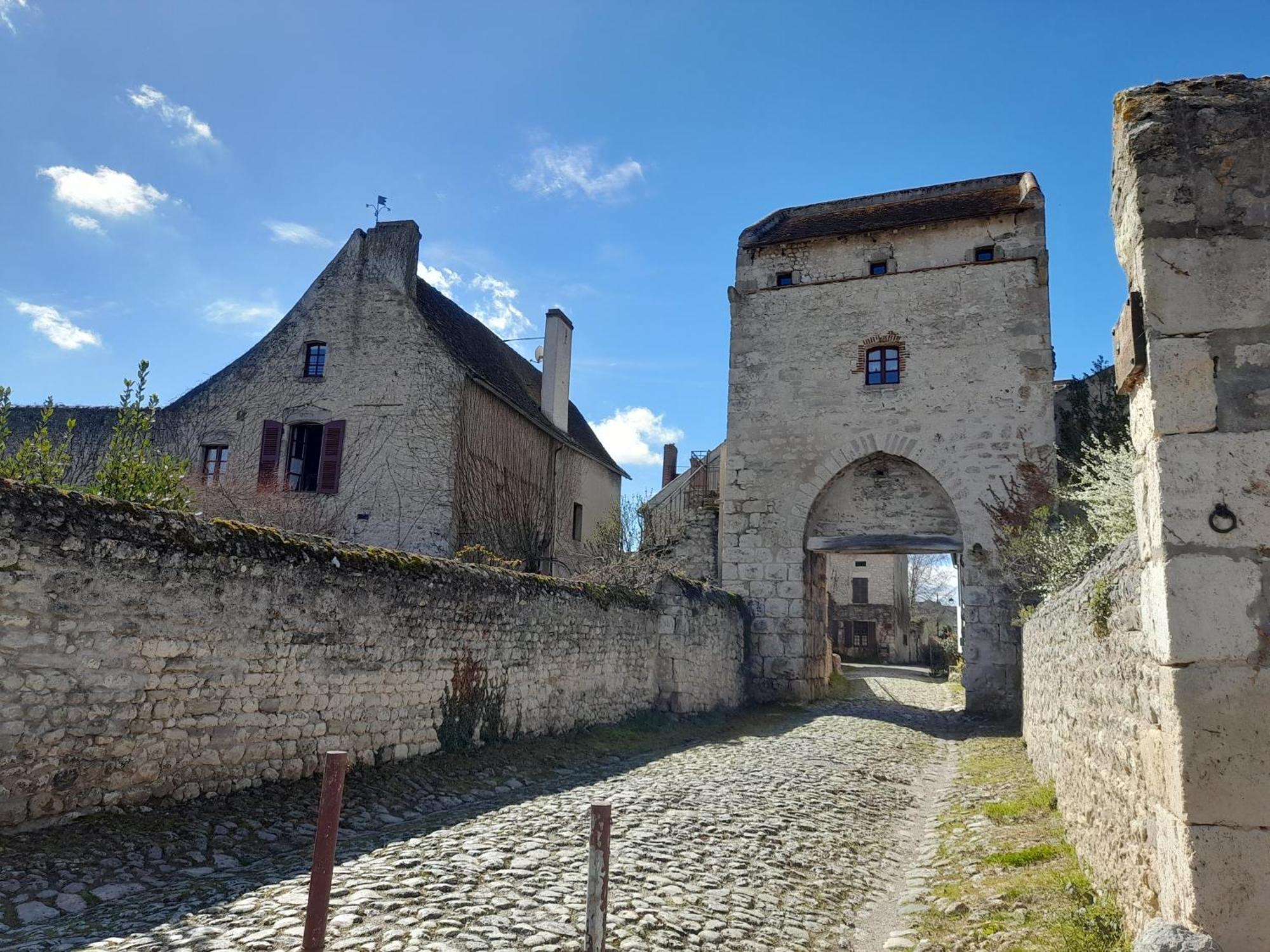 La Maison Du Prince De Conde Charroux-d'Allier Exterior photo
