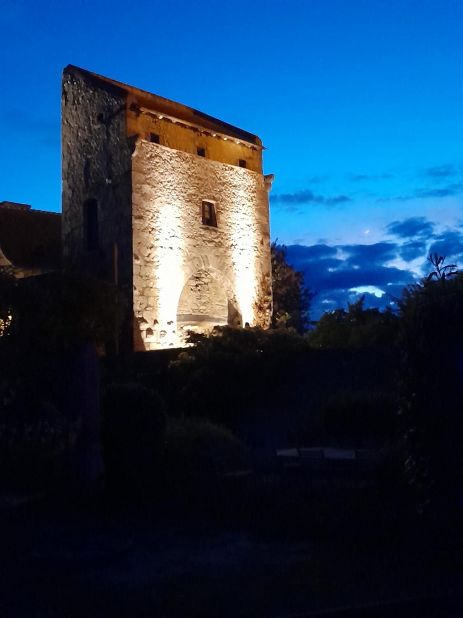 La Maison Du Prince De Conde Charroux-d'Allier Exterior photo